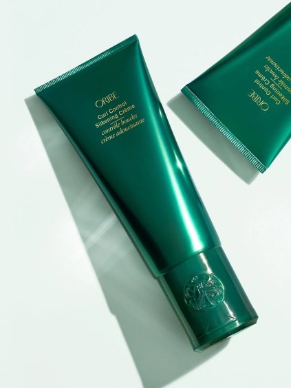 oribe-curl-control-silkening-creme-150-ml-tvarujici-vlasovy-krem