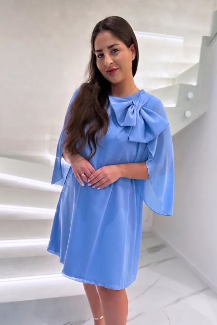 modré šaty anne
