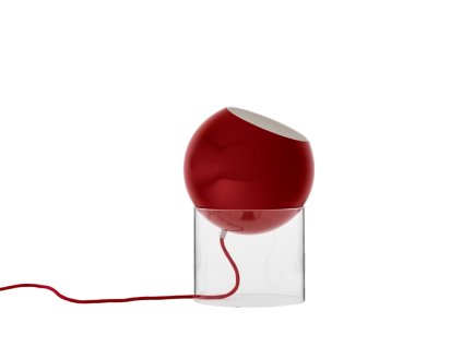 Stolní lampa VP13 Topan s kulatým stínidlem v červené barvě na průhledném akrylovém podstavci od &Tradition