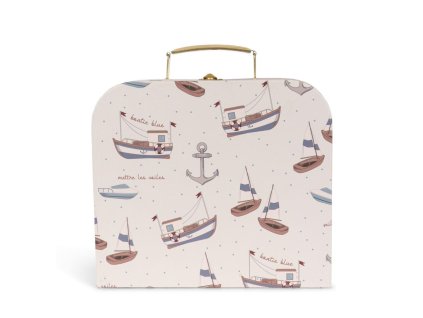 Kufřík plný výtvarných potřeb se vzorem plachetnic a kotviček od Konges Sløjd