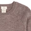 Klasický hnědý žebrovaný svetr z merino vlny pro děti od značky Copenhagne Colors - detailní pohled