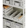 Úložné boxy Colour Crate Medium Square v šedé barvě od značky HAY