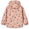 Nepromokavá růžová bunda s ostružinami pro holčičky od Liewood - pohled zezadu na vzor a kapuci