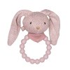 Chrastítko ve tvaru králíčka v růžové barvě se silikonovým kroužkem pro zklidnění bolavých dásní miminka