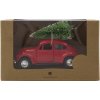 Vánoční dekorace v podobě červeného auta s vánočním stromečkem od House Doctor