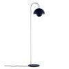 Stojací lampa Flowerpot VP12 v tmavě modré barvě od &Tradition