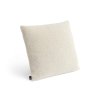Polštář z kolekce Texture v krémové barvě od značky HAY