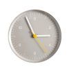 Nástěnné hodiny v šedé barvě od HAY