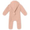 Fleecový overal pro miminka v růžové barvě od Mini A Ture - pohled zezadu na špičatou kapuci