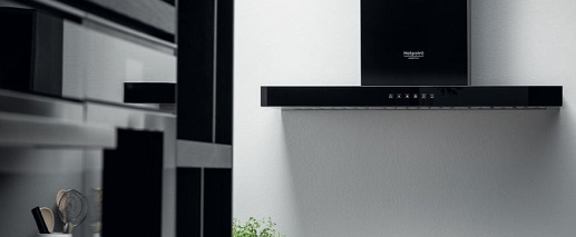 Hotpoint HHBS 9.8C LTD K