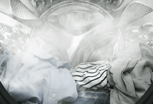 SteamTech na konci programu pridá jemnú dávku pary, ktorá pomáha znížiť pokrčenie,