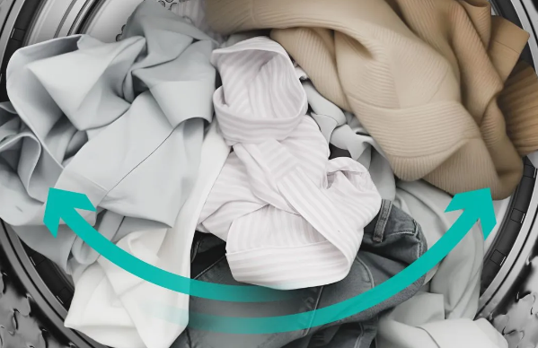 TwinAir zabezpečuje rovnomerné a šetrné sušenie vďaka striedavému otáčaniu bubna v oboch smeroch.