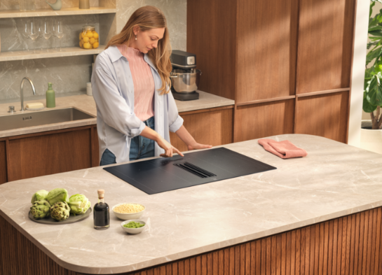 Electrolux KCC84450CZ SaphirMatt indukčná varná doska s integrovaným odsávačom pár 