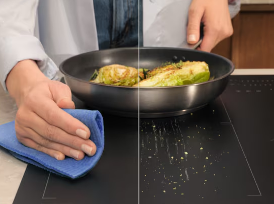 . Elegantný čierny povrch SaphirMatt® odolný voči odtlačkom prstov a škvrnám sa tiež ľahšie čistí.   