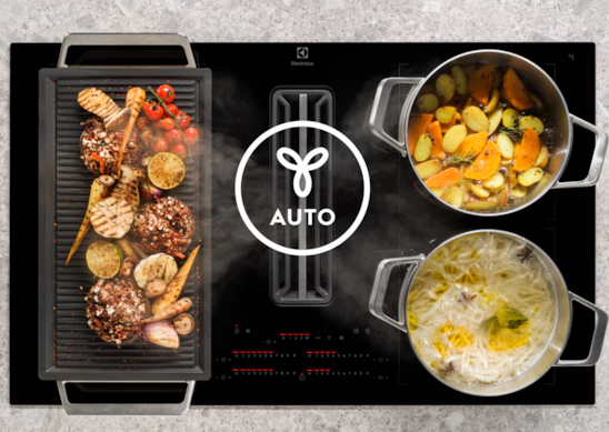  Vďaka technológii Hob2Hood® sa môžete naplno venovať príprave jedla, zatiaľ čo varný panel a odsávač pár dokonale spolupracujú.   