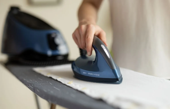 160 g/min nepretržitého výstupu pary a až 480 g/min parného rázu.