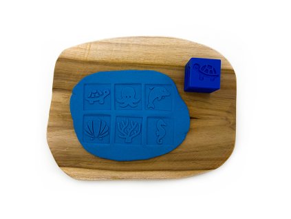 obtiskavaci kostka more