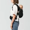 cyb 25 int y090 amya mgbl backcarrying child 19b02ff4dd07ba70