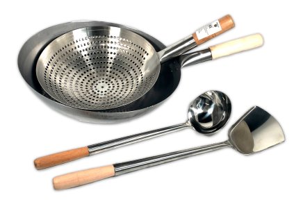 Velká sada kuchyňského vybavení