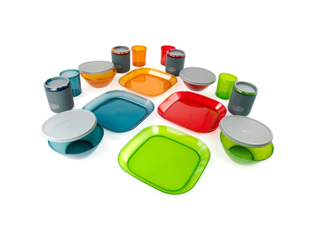 GSI Outdoors Infinity 4 Person Deluxe Tableset, Multicolor - Sada nádobí