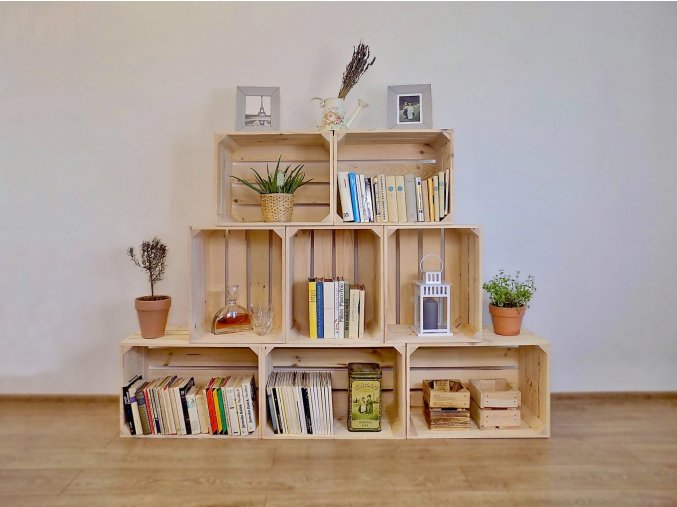 Dřevěná bedýnka knihovna Pyramida střední 180x130x30 cm