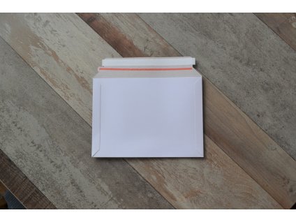 Kartonová obálka 240x175mm