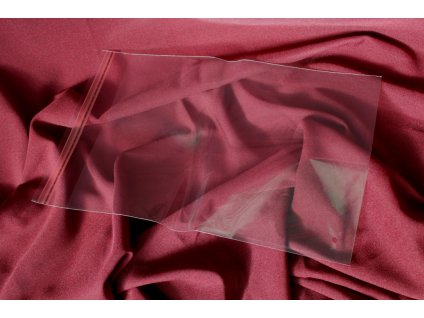 PP sáček s dírkou a lepící klopou 250x350+40mm