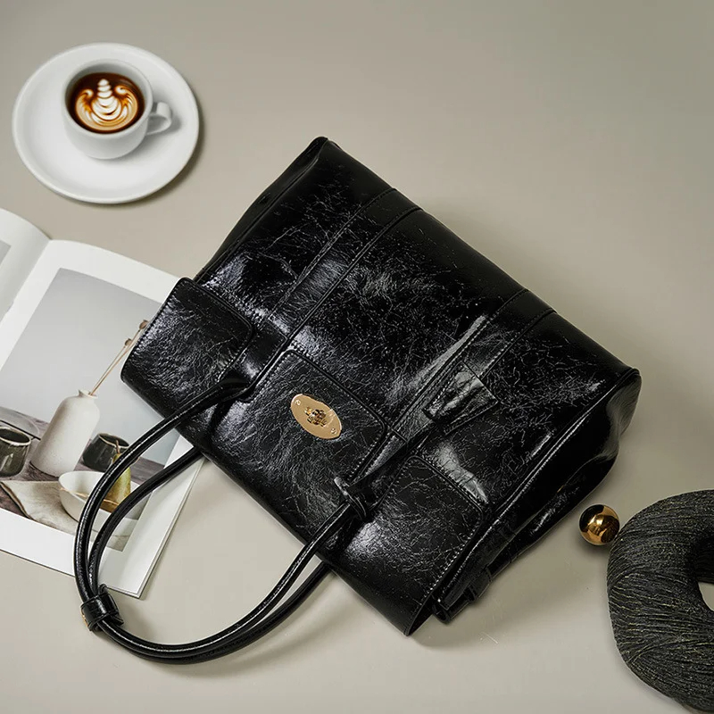 Noire-kozena-kabelka-damska-cierna