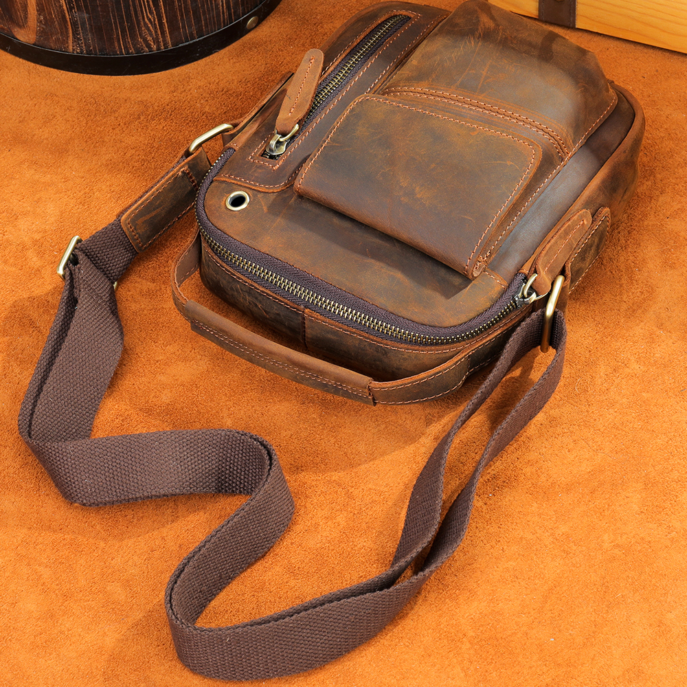 Kožená crossbody taška City s nastaviteľným ramenným popruhom