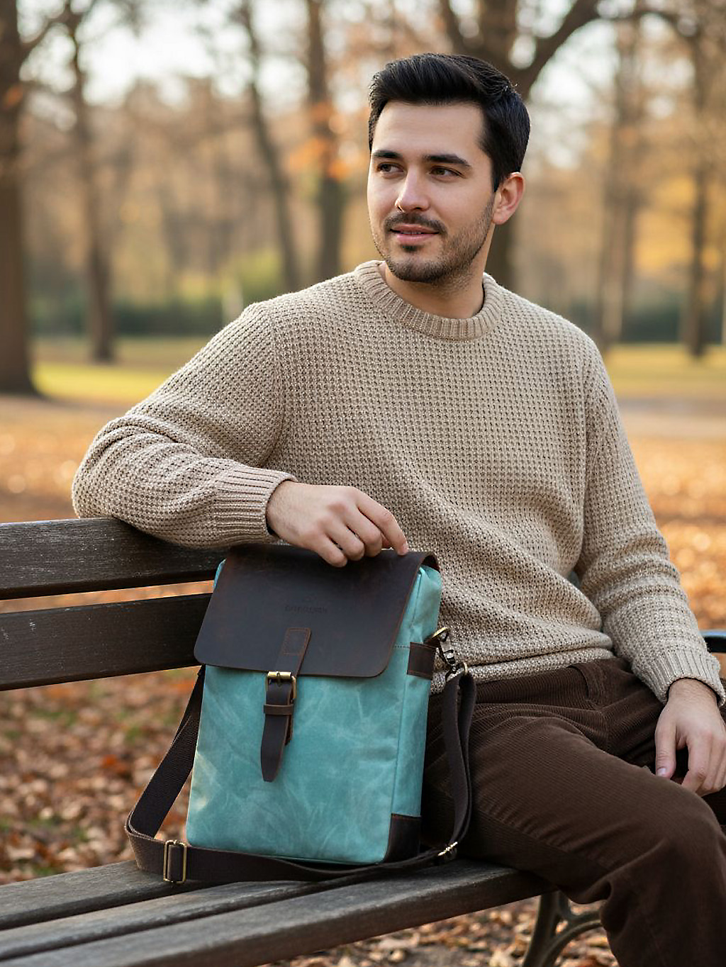 pánska taška cez rameno z plátna a kože modrá