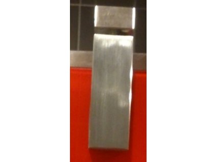 Horní pant: horní přichycení