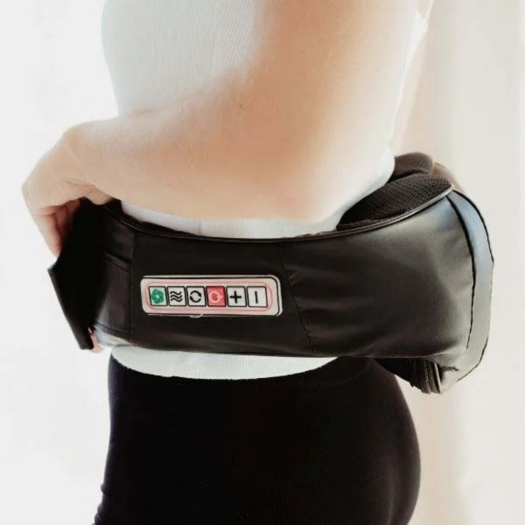 Použitie elektrického shiatsu masážneho prístroja Line Sport PRO+ na masáž driekovej oblasti chrbta