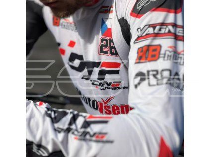 50D347D2 6E41 41C9 A547 123A5A3D83C3