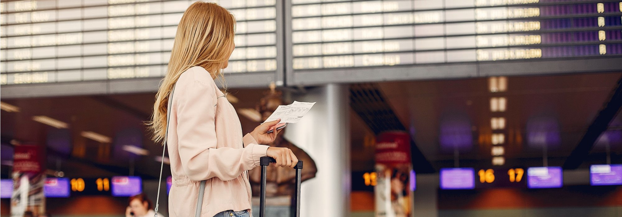 PŘÍPRAVA NA PRVNÍ LET LETADLEM: KOMPLETNÍ NÁVOD, JAK SE PŘIPRAVIT A ZVLÁDNOUT TO V KLIDU