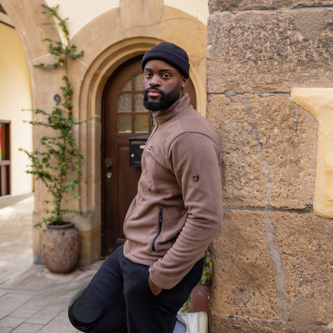 Badus – detail zipsu a vreciek