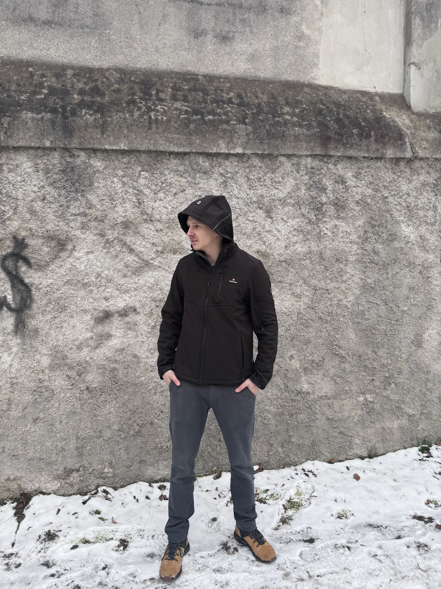 Bannalp – detail límce a kapuce