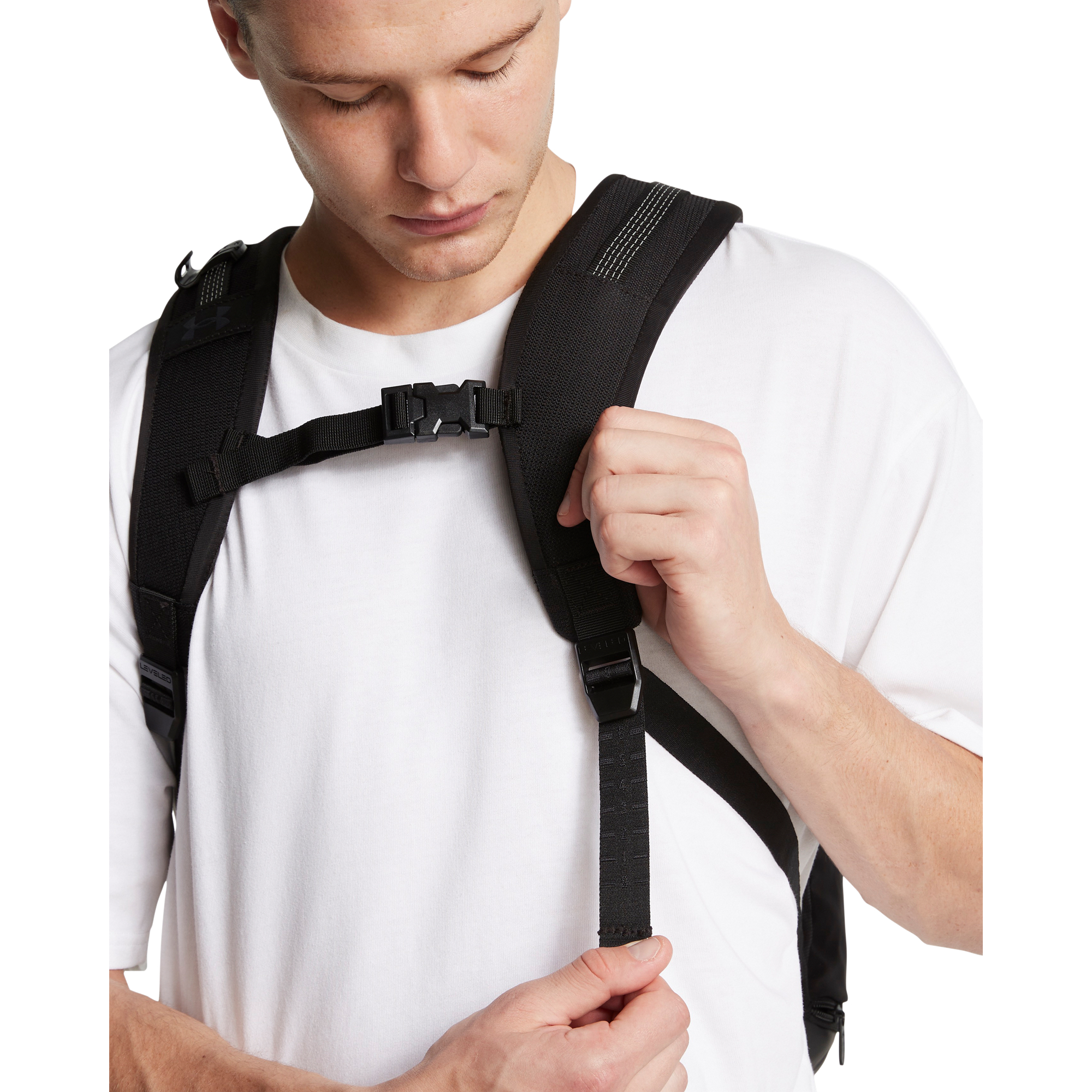 Detail batohu UNDER ARMOUR Triumph Sport