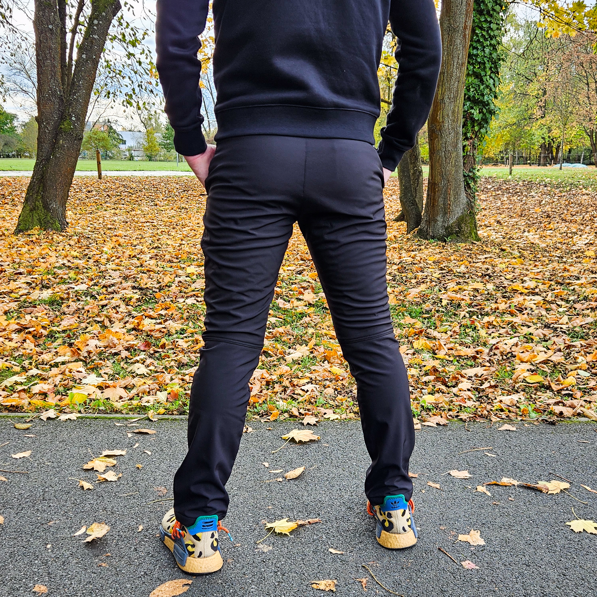 Trekmaster – kalhoty na postavě v terénu