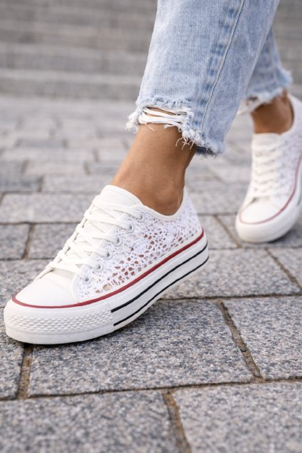 file 000000005944722f9552edb9f9f9b5f1