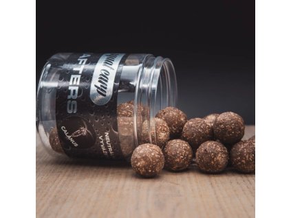 Screenshot 2025 11 13 at 13 37 31 Wafters Calanus neutrálně vyvážené boilies Squat Carp oficiální eshop