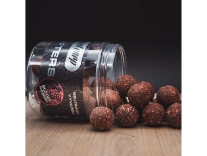 Screenshot 2025 11 13 at 13 37 12 Wafters Bloody Mulberry neutrálně vyvážené boilies Squat Carp oficiální eshop