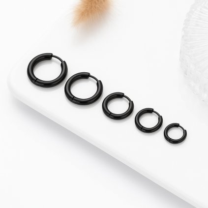 kruhove-nausnice-v-cerne-barve---ruzne-velikosti-s1345