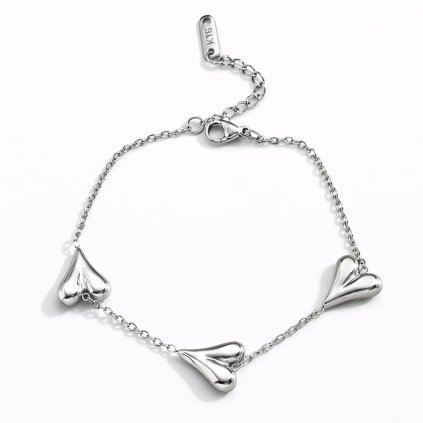 stribrny-naramek-se-srdicky-s1382