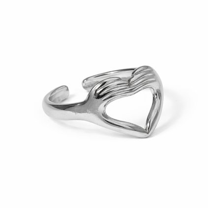 prsten-s-otevrenym-srdcem-ve-stribrnem-tonu-s1429