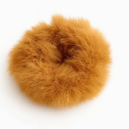 chlupata-gumicka-do-vlasu-v-karamelove-barve-s1097