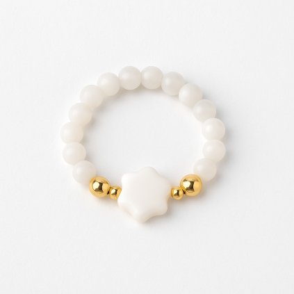 elasticky-perlickovy-prsten-s-kvetinovym-detailem-s1170