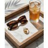 prsten-ve-zlatem-tonu-s-bilou-perlou-lifestyle
