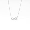 nahrdelnik-s-priveskem-nekonecna-a-zirkony-ve-stribrnem-tonu-s1050