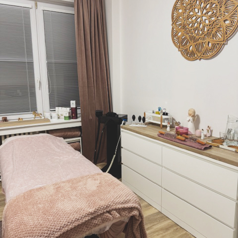 Studiosarra_zestihlujici-masaze-brno