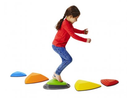 ricni kameny s jednim skakacim kamenem 1